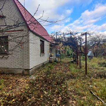 Продам дачу з  ділянкою 13 соток