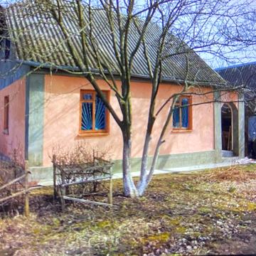 Продається дачний будинок на ділянці 6 сотих