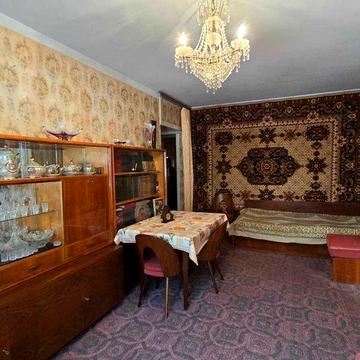 Продам 3-кімнатну квартиру вул. Преображенська