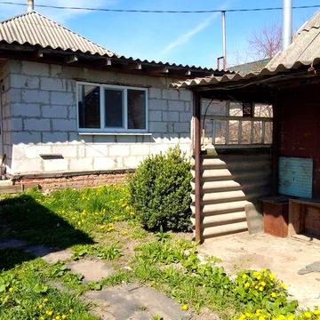 Продам будинок в селищі Печеніги