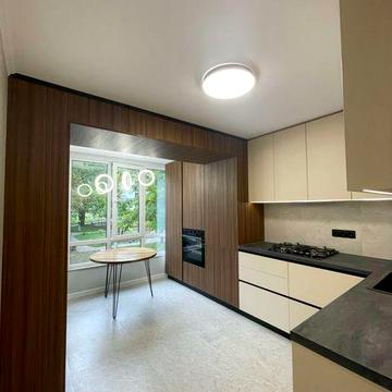 Продаж 2-к квартири, район Комарова