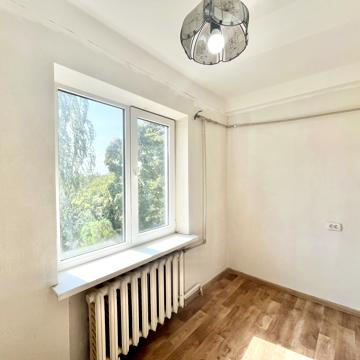 Бочарова вул., 8