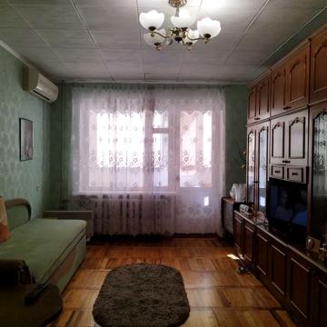Продам 2-х квартиру по Запорожскому шоссе,4. Мебель, частично техника.