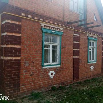 Продаю дом г Мерефа р-н ЦРБ .