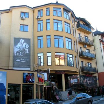 Продажа Трускавец Центр Суховоля. 1-к кв, 33 м/кв. под арендный бизнес