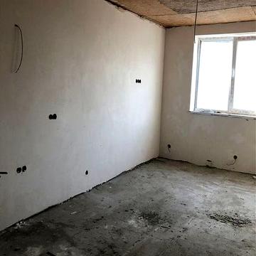 Смарт з мансардою у новому будинку tir-01