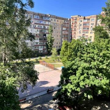 ПРОДАМ 5-кімн., 2 мкрн, Лівий берег (Н)
