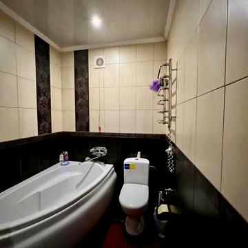 Продаж 4к Квартира Варшавська вулиця