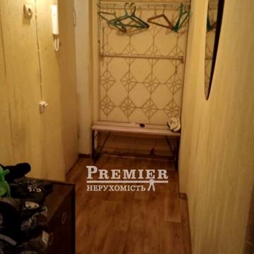 Продаж 1к Квартира Космонавтів вулиця