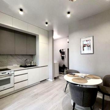 Пропоную квартиру з дизайнерским ремонтом