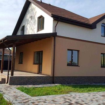 Долгосрочная аренда 2 єт. дома 150 кв.м. в с.Осещина на берегу р.Десна