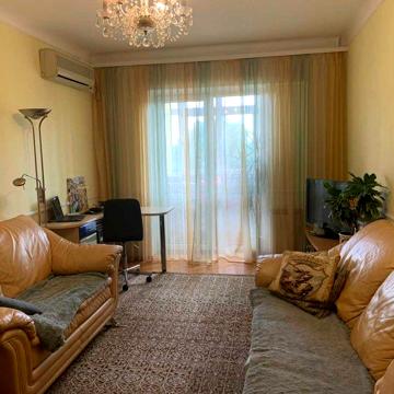 Продам 3-х на Староказацкая, р-н парка Глобы. Ремонт, мебель, техника.