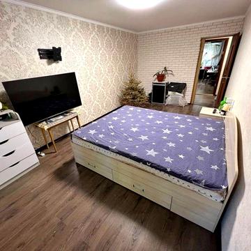 Космонавтів/Миколаївська 2к квартира у продажі. 1 поверх з 5