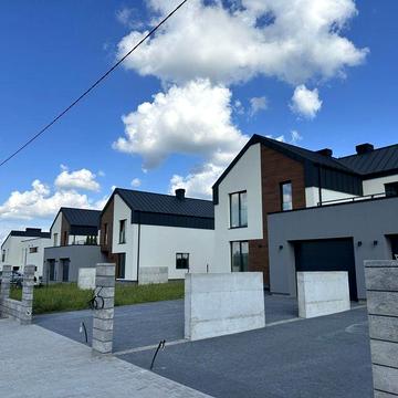 Продаж елітного котеджу в Обарові