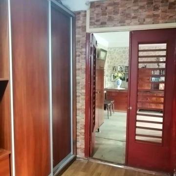 Продаж 3-кімнатної квартири по вулиці Шкільна