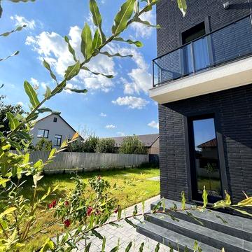 Таунхаус готовий до заселення. Авторський проєкт з гаражем