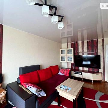 Продаж 3к Квартира вул. Волонтерів