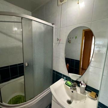 Продаж 1к Квартира Ньютона вулиця