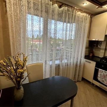 3-х кімнатна Квартира р-н Росвигово (10хв до центу)