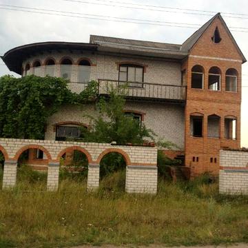 Недобудований будинок. Місто Лубни. Село Засулля. Полтавська область.