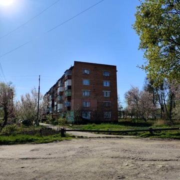 Квартира 2к 5 поверх, сарай