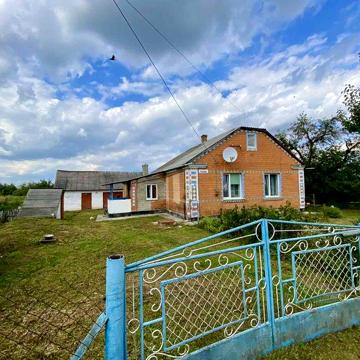 Продам будинок  с.Лішня Гоголя 29