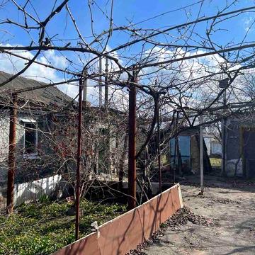 Цена СНИЖЕНА!  дом Николаевская обл. пгт. Радсад  13км от города,