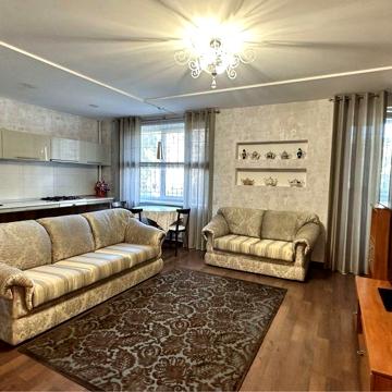 Продаж 2 кімн кв, центр, парк