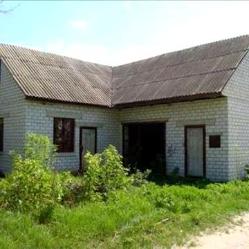 Продам будинок з земельною ділянкою