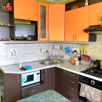 Продам 2кв. 9мкр.кирпич.улучшеной планировки 31000$