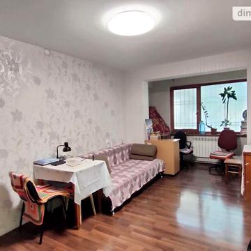 Продажа 3к квартира вул. Махачкалинська