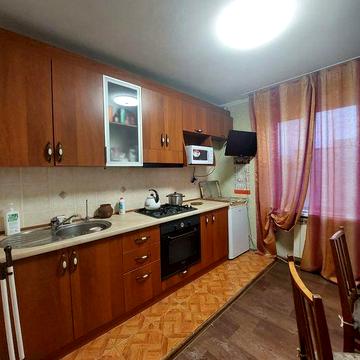 Продам хорошую 2-х комнатную квартиру ул. Добровольского 130/3