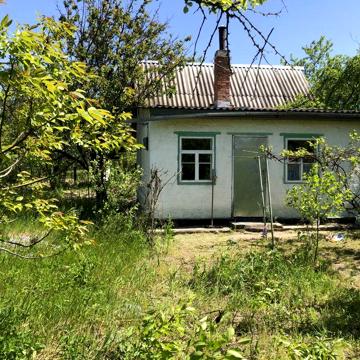 Продаю участок на 20 Соток с.Власовка возле Борисполя рядом с озером