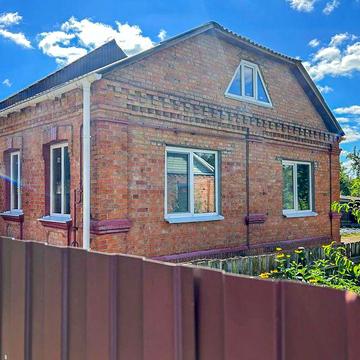 Без% Продам будинок. вул. Здоровʼя 26, район лікарні. Центр міста!