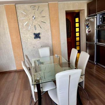 Продам 3 кім квартиру р-он Жадова біля АТБ