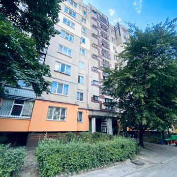 Харківська вул., 35
