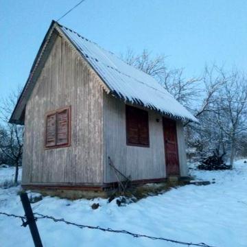 Продам дачну ділянку в кооперативі "Озерне"