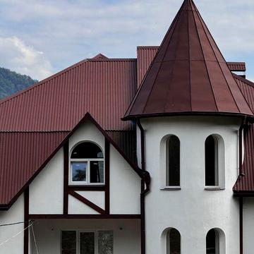 Будинок 421 м2 з ділянкою в с. Тюдів під житло чи готель