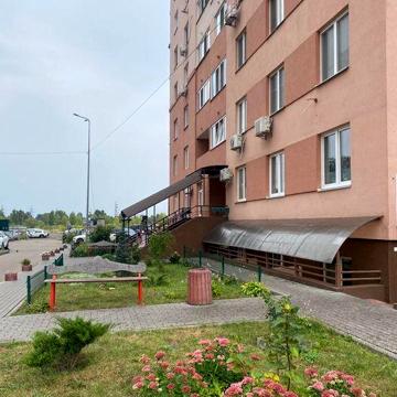 Продається 3кімнатна квартира від першого власника,
Крушельницької 15а