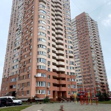Продається 3кімнатна квартира від першого власника,
Крушельницької 15а