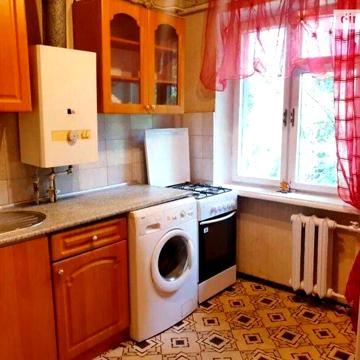 Продаж 1к Квартира Шкільна вулиця