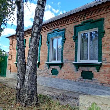 Новоселівська вул., 5