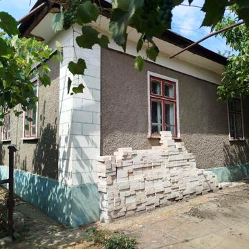 Продам будинок в селі Бендзарі