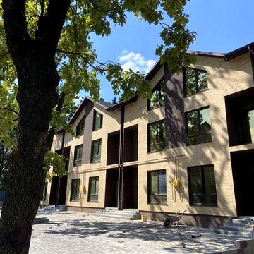 Сучасний, якісний, вільне планування. ПРОДАМ  готовий таунхаус!