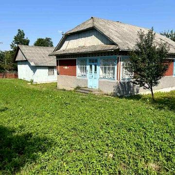 Продажах житлового будинку з земельною ділянкою 12 ар.