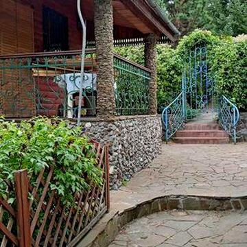 Продам 2этаж. дом 160м.4 комнаты.12соток.