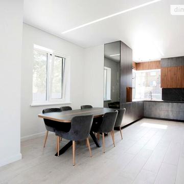 Продаж 3к Дім Гореницька вулиця