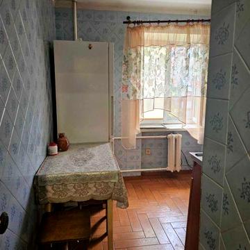 Продам 2-х кімнатну квартиру по вулиці Пасхаліна 5,