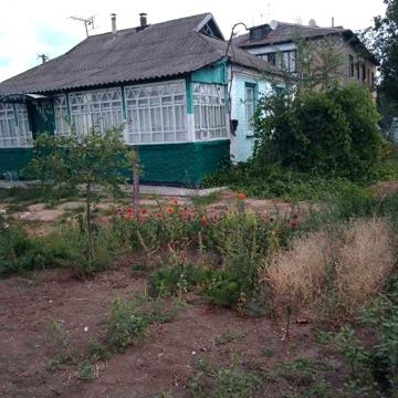 Будинок в смт Диканька центр