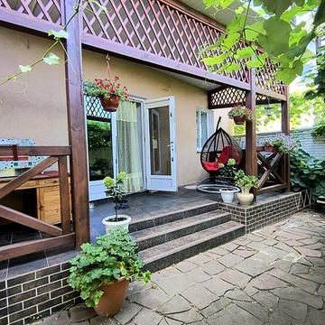 Будинок для родини в центрі міста